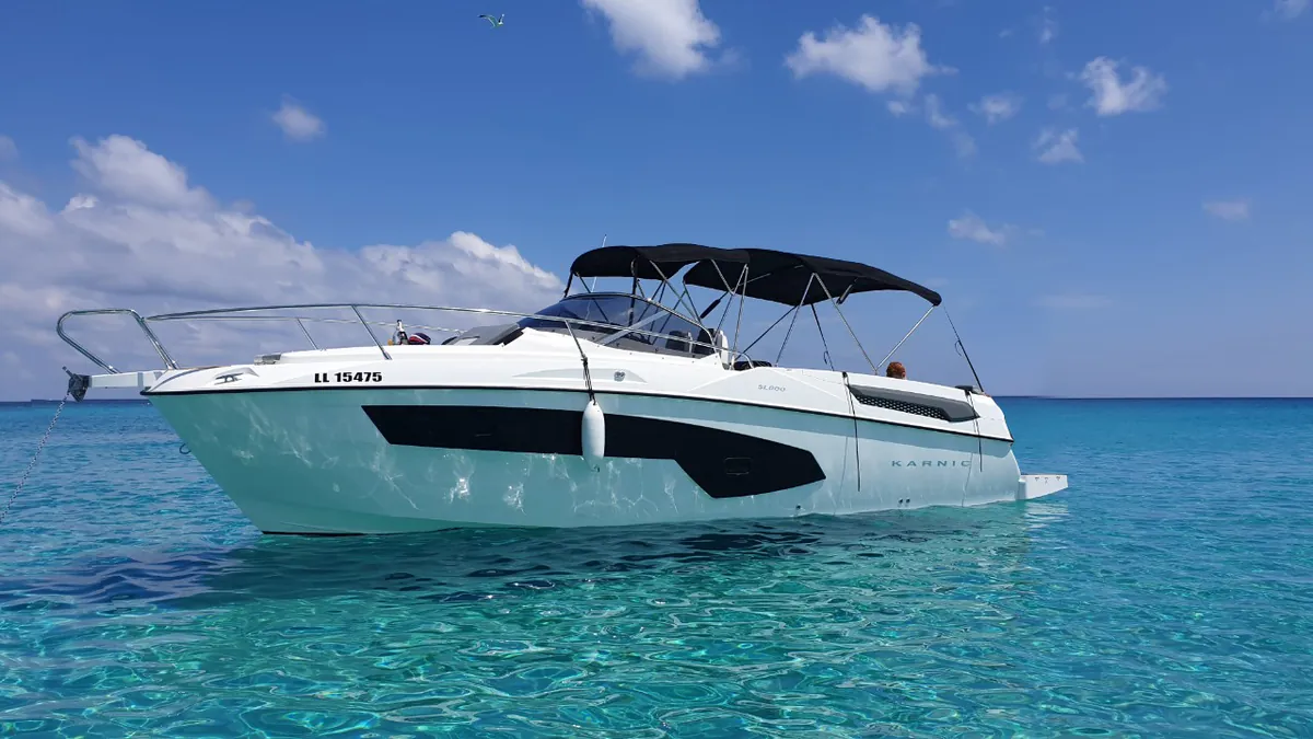 Eclipse – cabin cruiser for hire in Latchi
